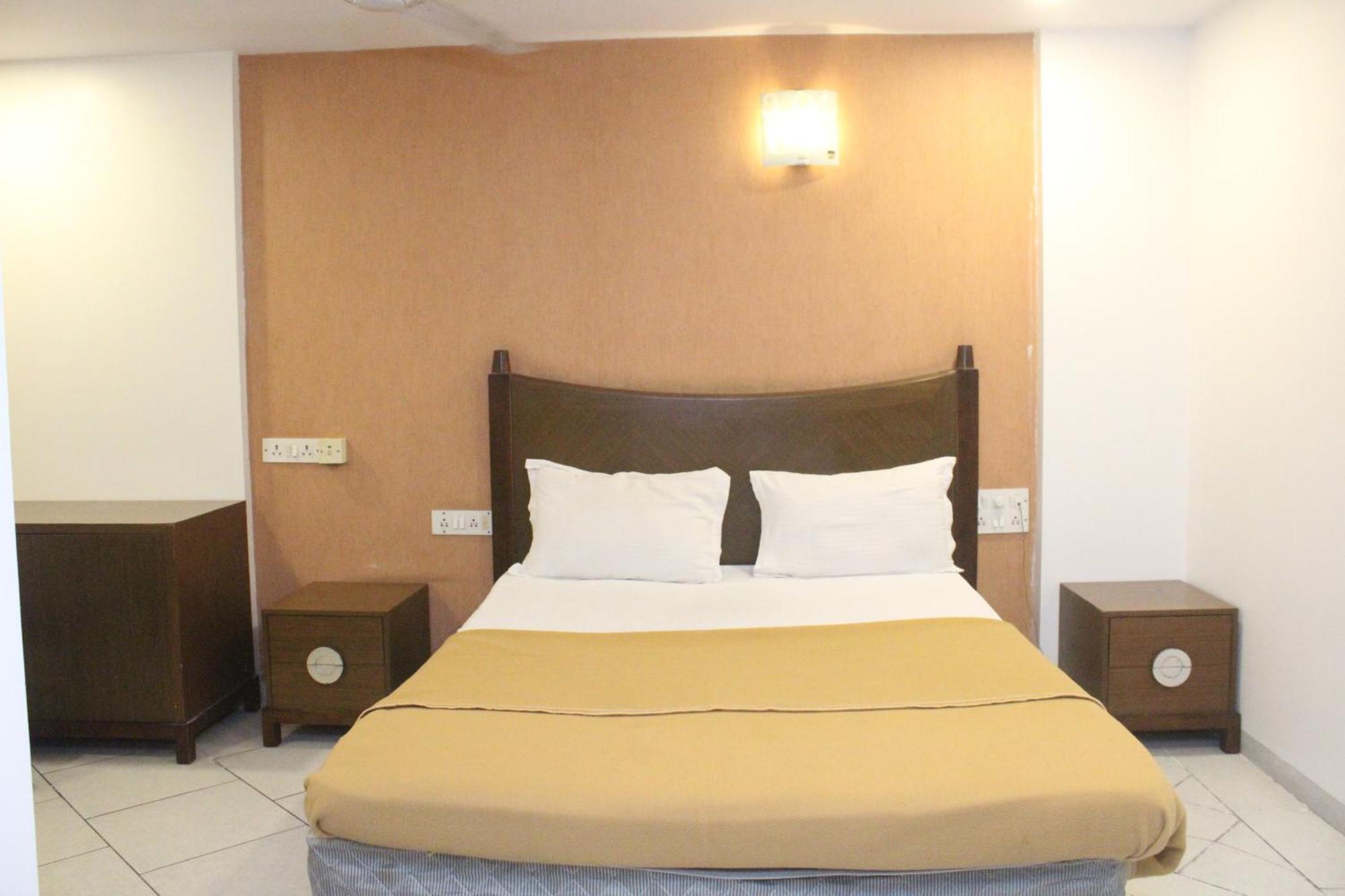 Hotel Western Court Boisar Eksteriør billede